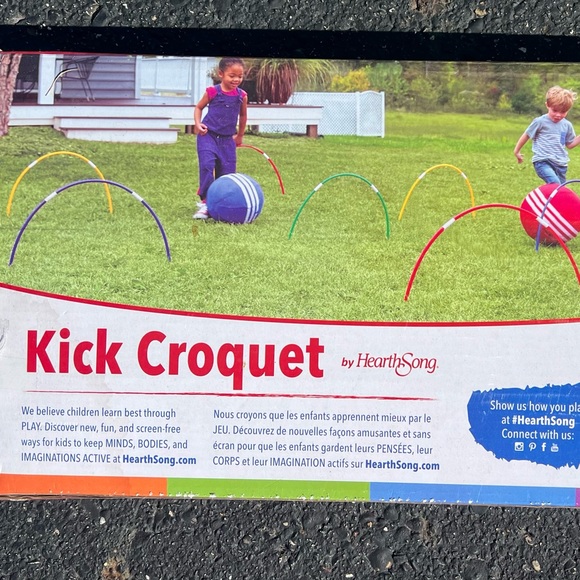 Hearthsong Kick Croquet game - Picture 1 of 2